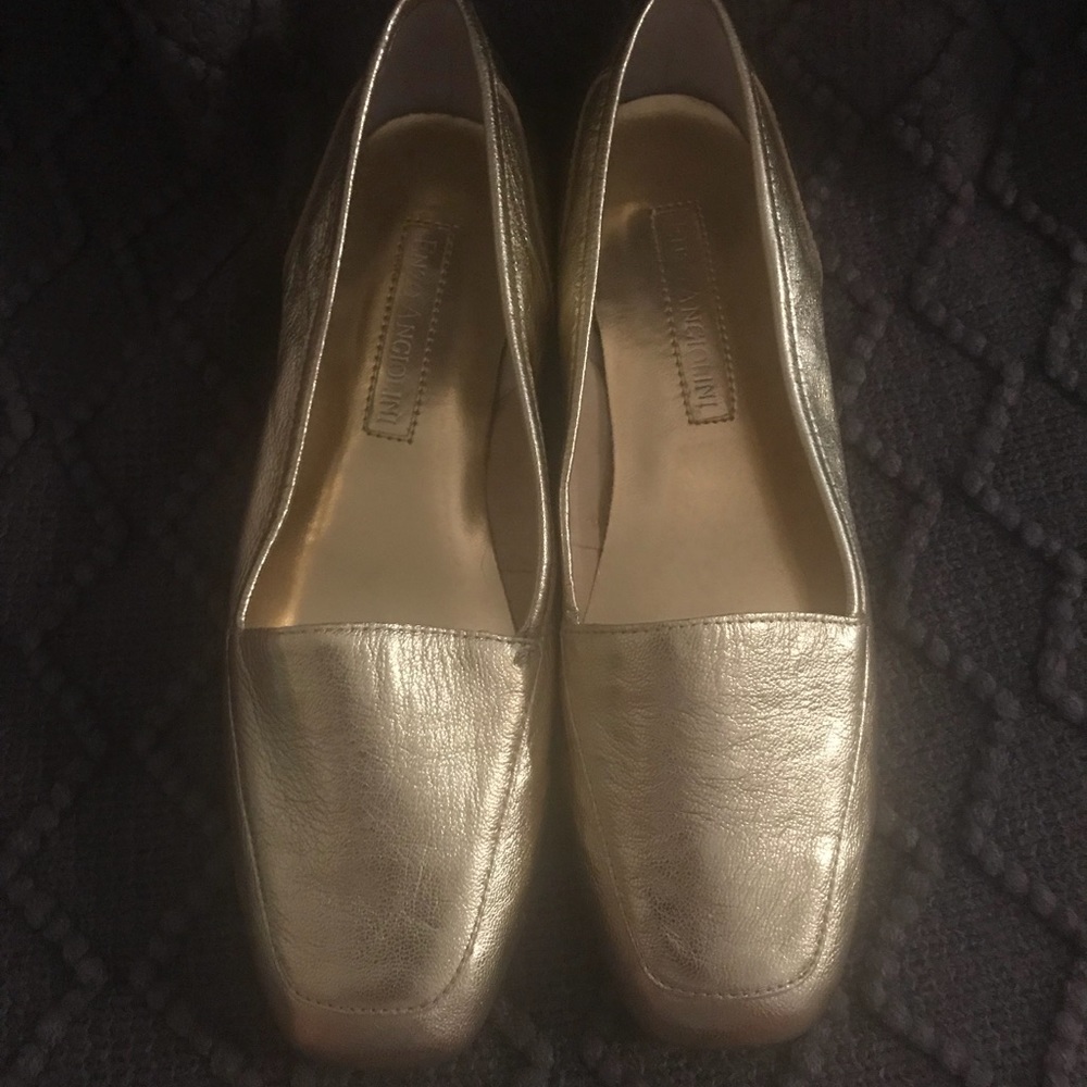 Enzo Angiolini Gold Flats - Size 6